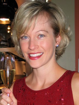 Shelley Sackier headshots 3 (1704x2272)